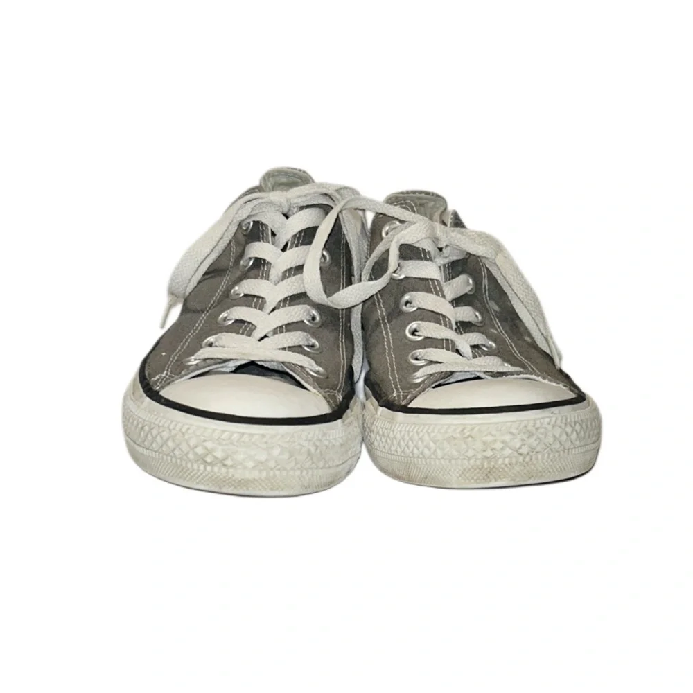 CONVERSE ALL STAR Women's Grey and White Low Top Sneakers Size 9
